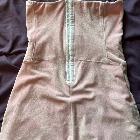 Boys lie peace of reign handsy velour dress - Picture 5 of 5